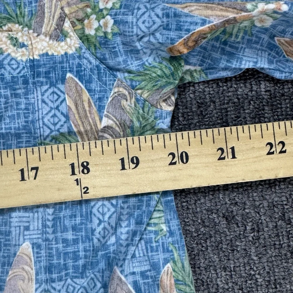 Go Barefoot Hawaiian Shirt Button Up Reverse Print Tropical Surf Mens Size Small